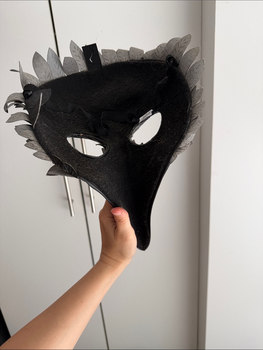 Feathered Black Plague Doctor Mask - Gothic Halloween Costume - Picture 3 of 4